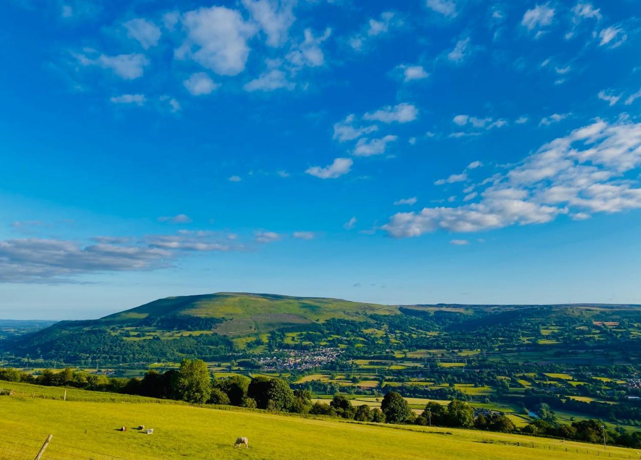 Lamb & Flag Inn Abergavenny Bagian luar foto
